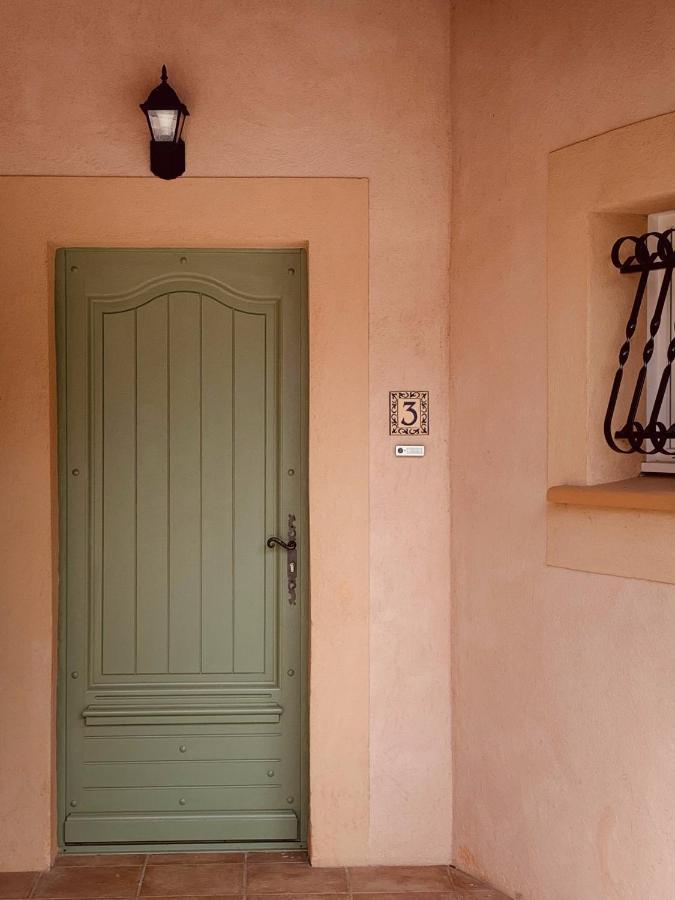 Le Claux Du Puits By Ateya Vacances Saint-Trinit エクステリア 写真
